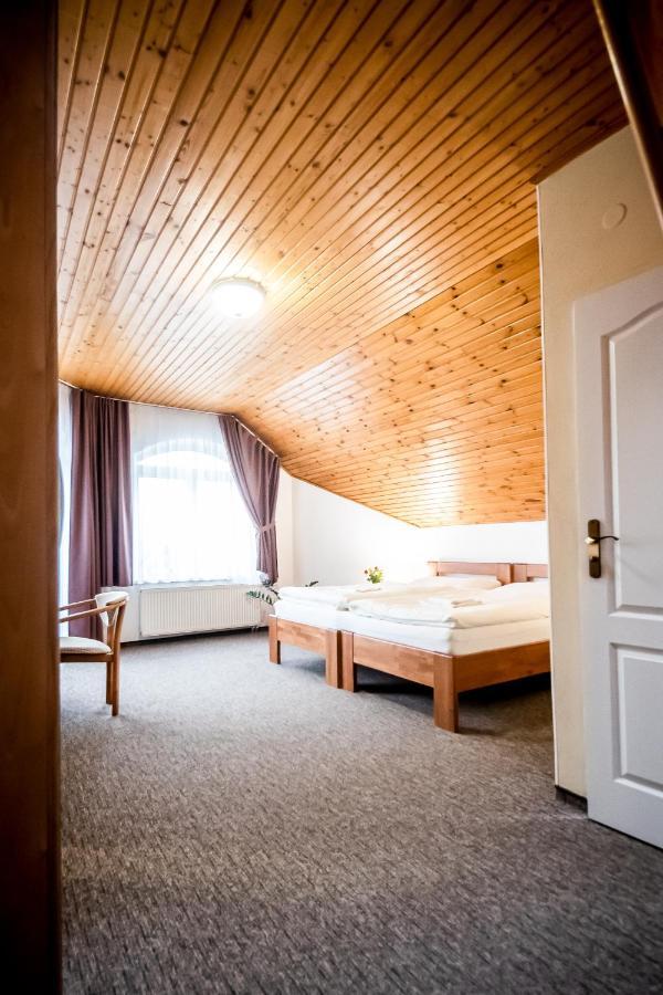 Hotel Squash Centrum Приевица Екстериор снимка