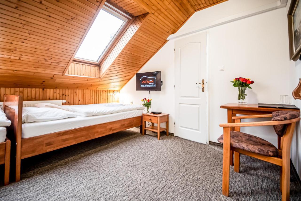 Hotel Squash Centrum Приевица Екстериор снимка