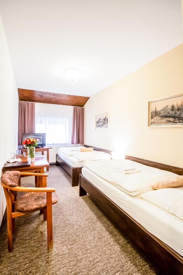 Hotel Squash Centrum Приевица Екстериор снимка